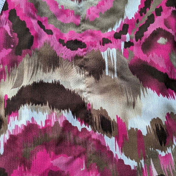 Women's Top/Blouse. Pink,brown and white. Size 14 - Picture 5 of 6